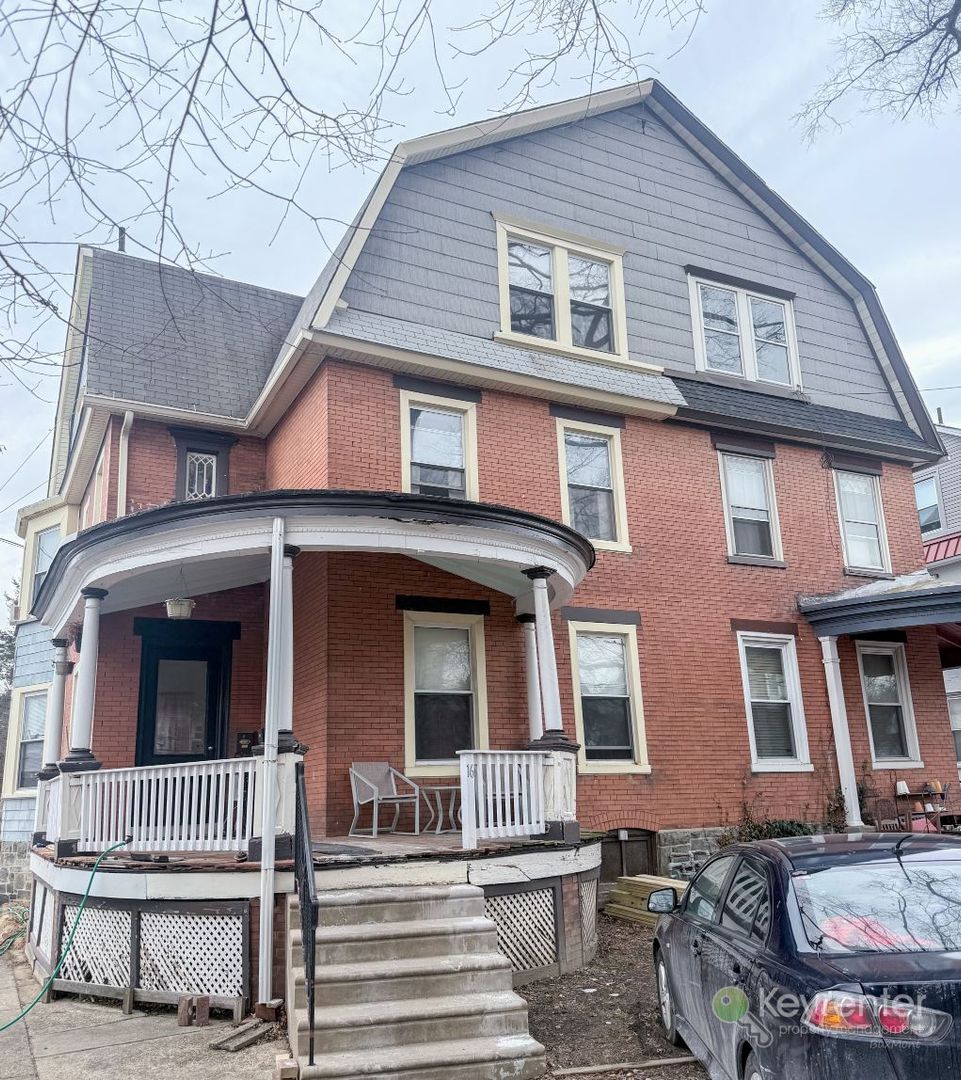 Lansdowne Apartment: 16 N Rigby Ave