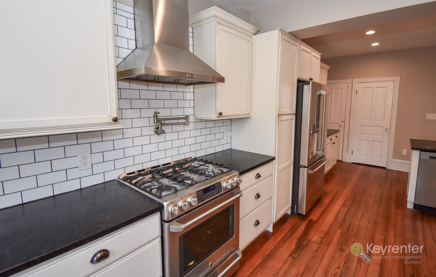 Doylestown House: 61 E Ashland St