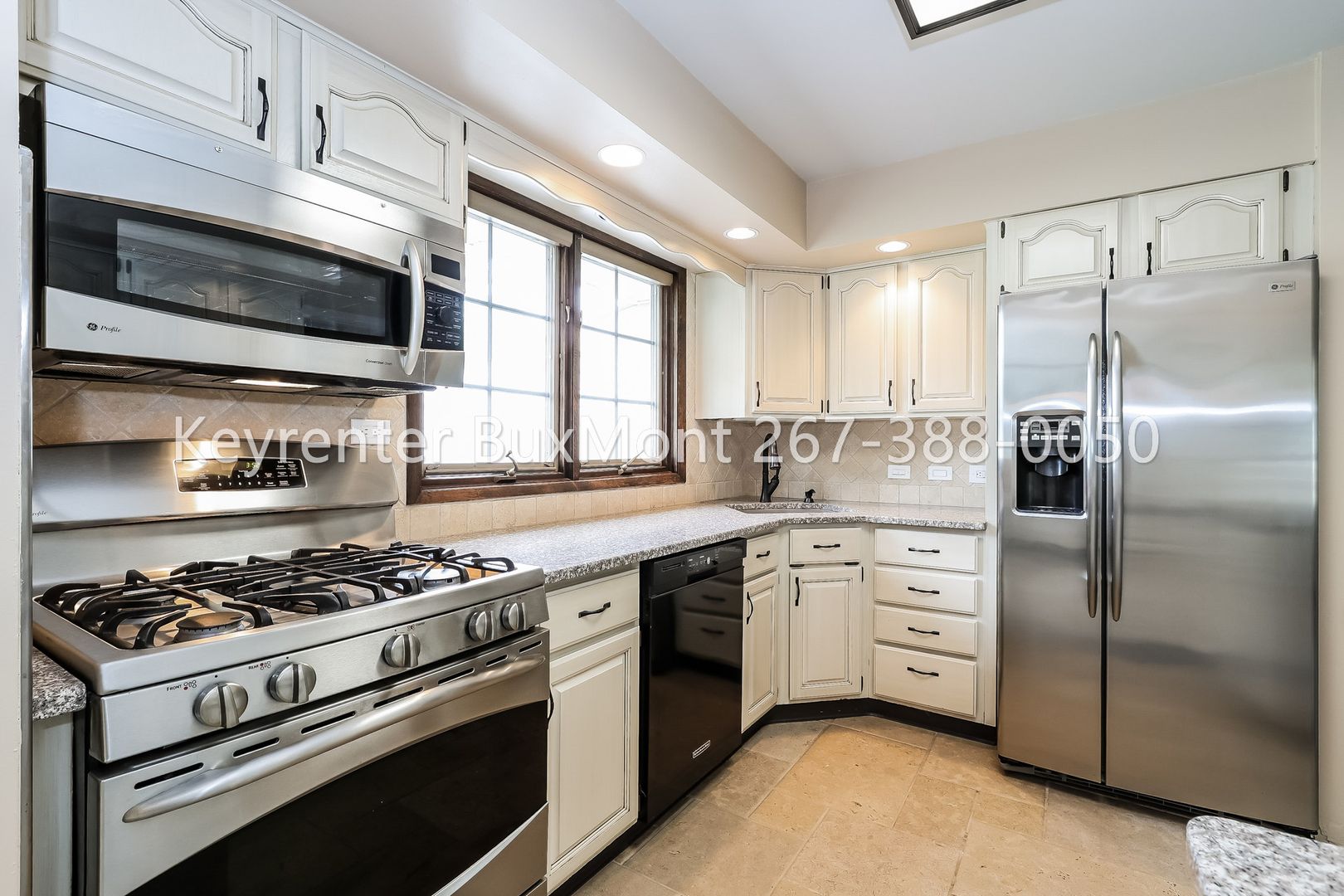 Southampton House: 1041 Fitch Rd