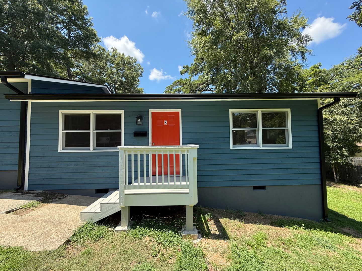 Chapel Hill Apartment: 102 Johnson Street