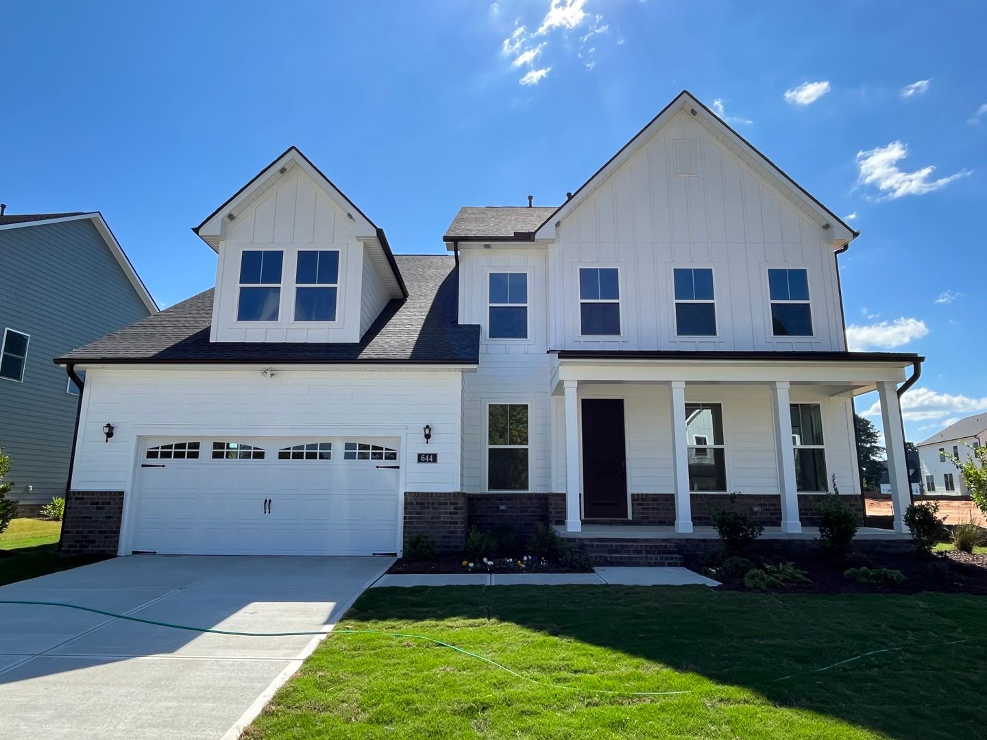 Knightdale House: 644 Silvercomet Dr