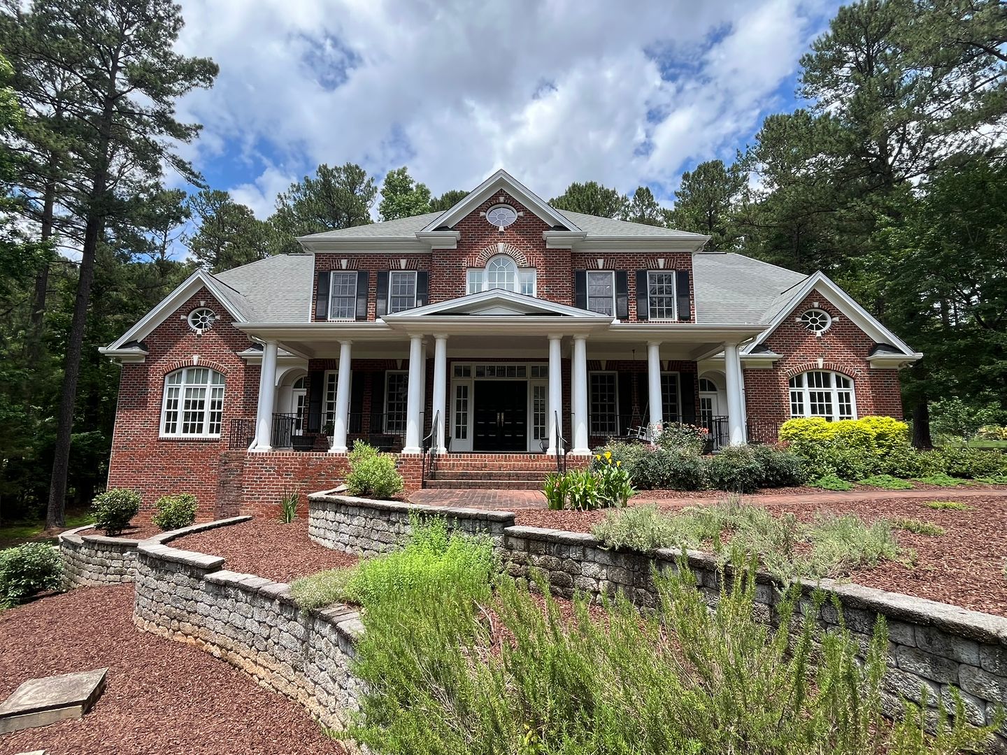 Raleigh House: 1205 Enderbury Dr
