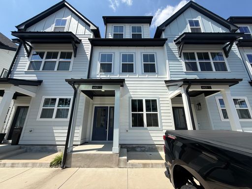 **OFFERING $150 RENT DISCOUNT FOR FIRST 6 MONTHS, REFUNDABLE APPLICATION FEES & $150 MOVE IN PROMOTION** Newly Built 4BD, 3.5BA Raleigh Townhome in a Great Location – photo 1