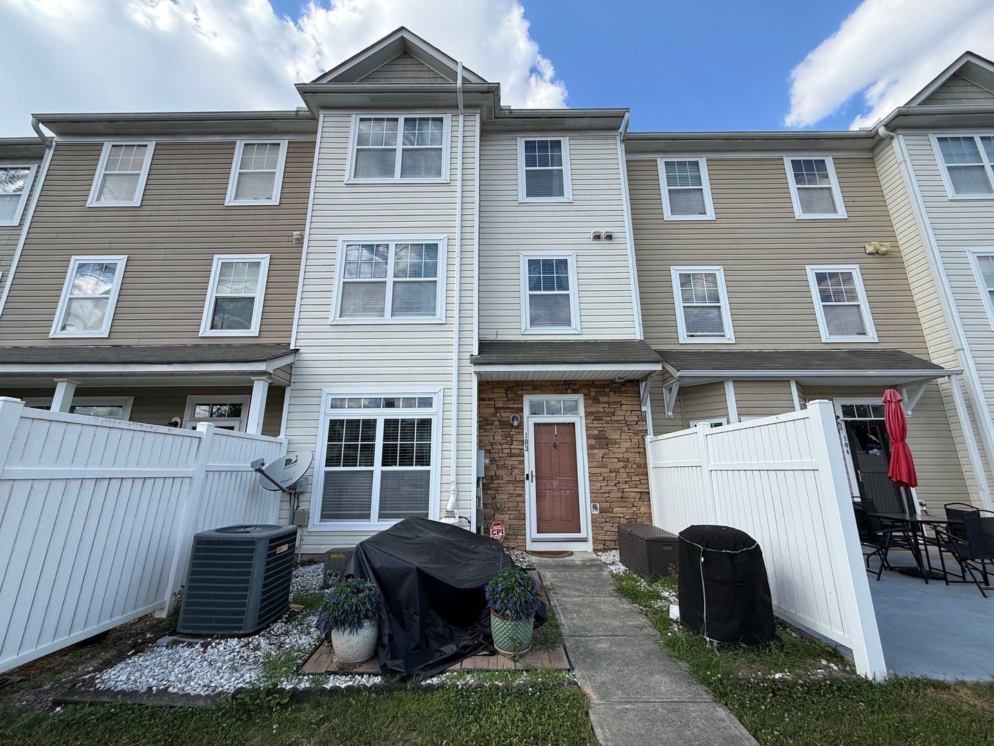 Raleigh Townhome: 351 Gilman Lane, Unit 103