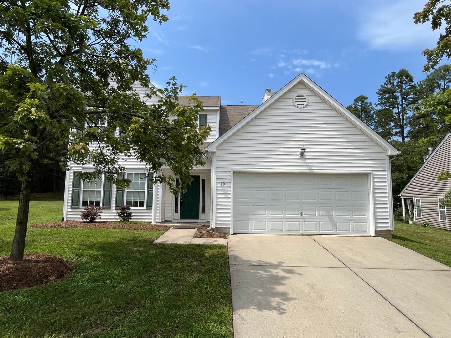 Durham House: 10 Red Sunset Ln