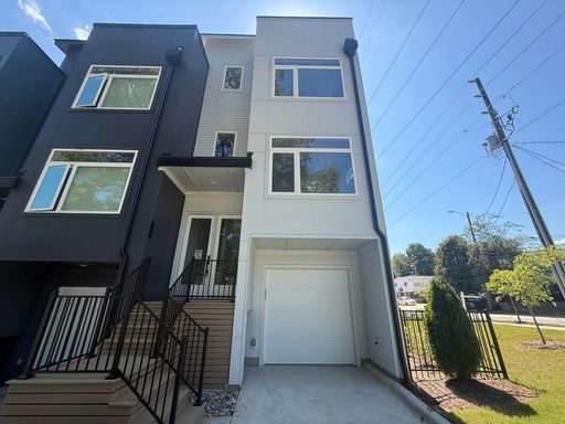 Luxurious New Construction End Unit 4BD, 4BA Downtown Raleigh Townhome with Rooftop Terrace – photo 1