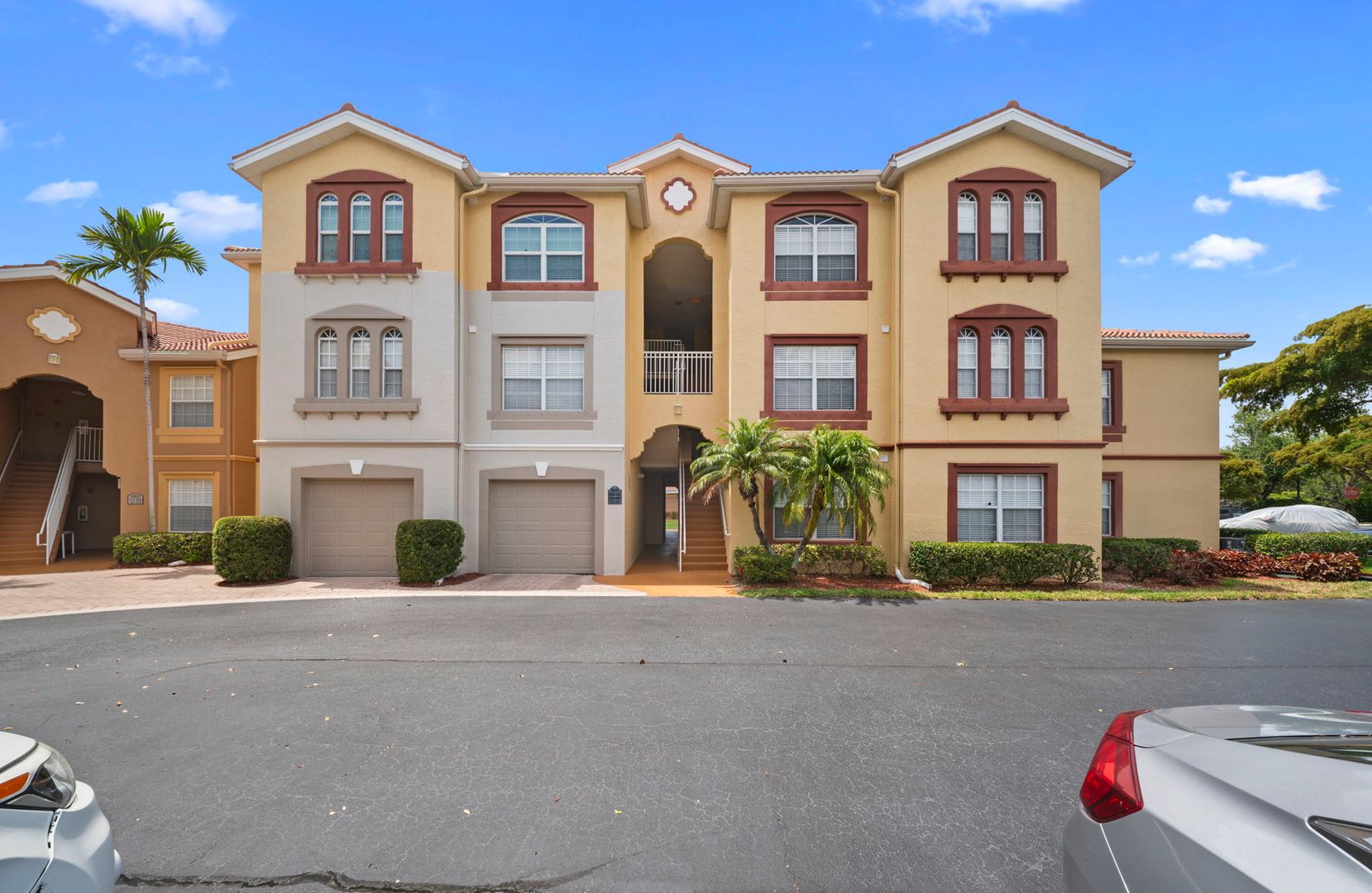 FORT MYERS House: 11400 OCEAN WALK LN 214