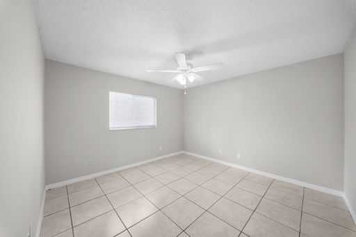 5537 10th Ave , Fort Myers, FL 33907