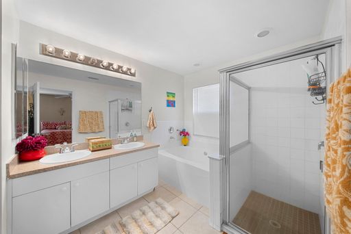  3205 38th St W, Lehigh Acres, FL 33971