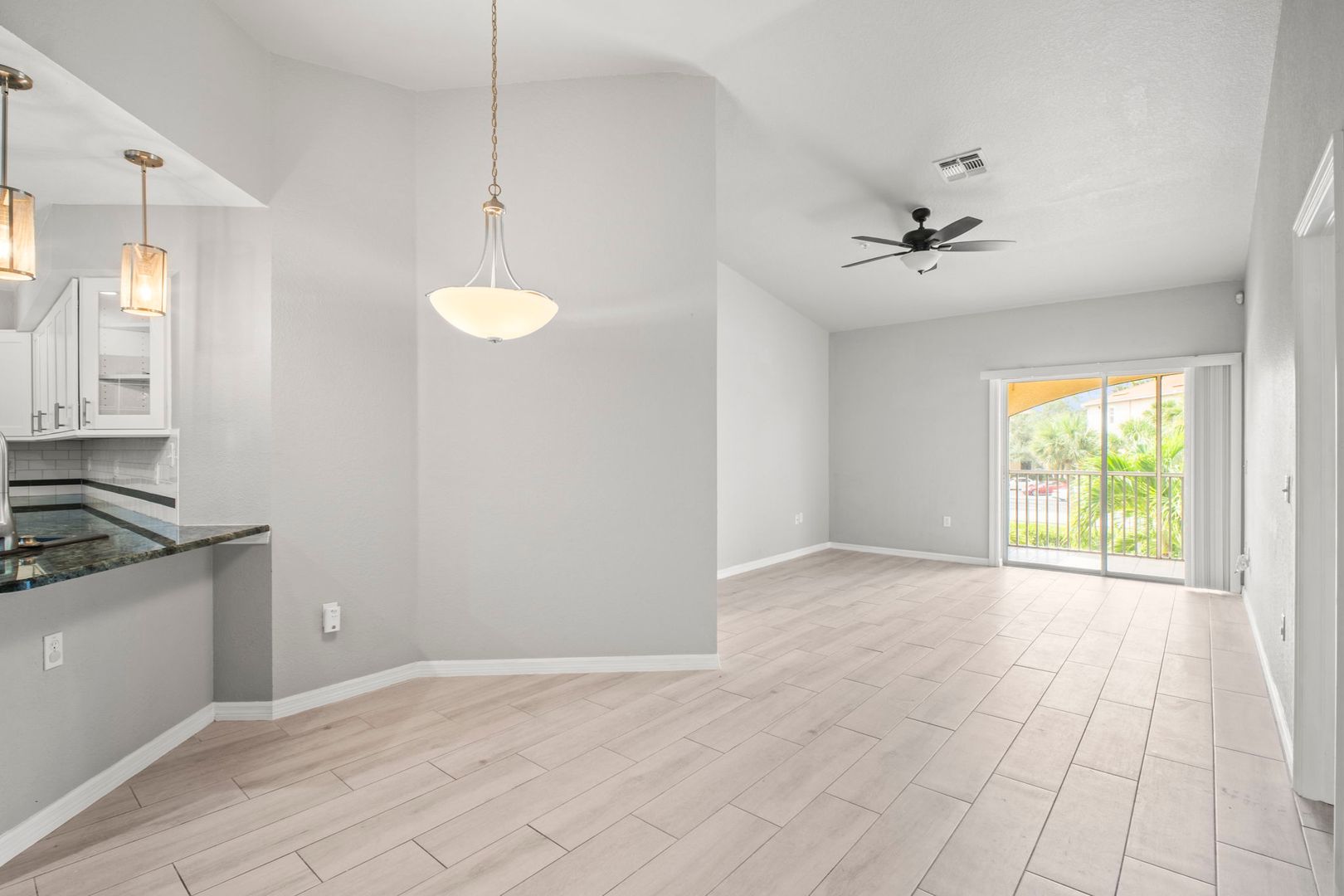 Fort Myers House: 12505 Mcgregor Blvd #213B