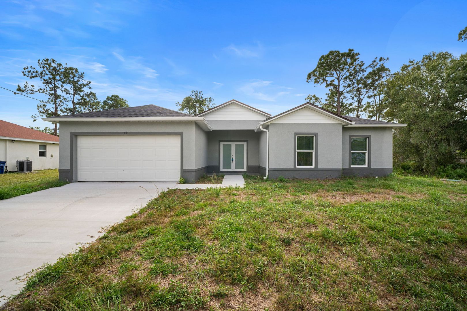 LEHIGH ACRES House: 942 SUNRISE BLVD,