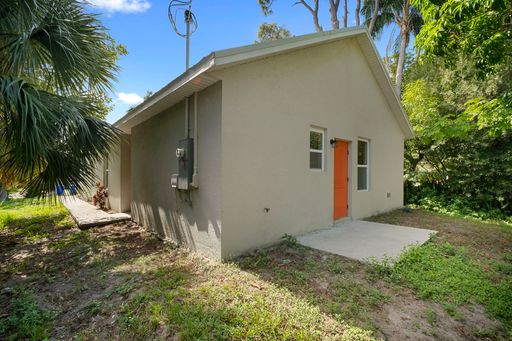 3309 Armstrong Ct, Fort Myers, FL 33916