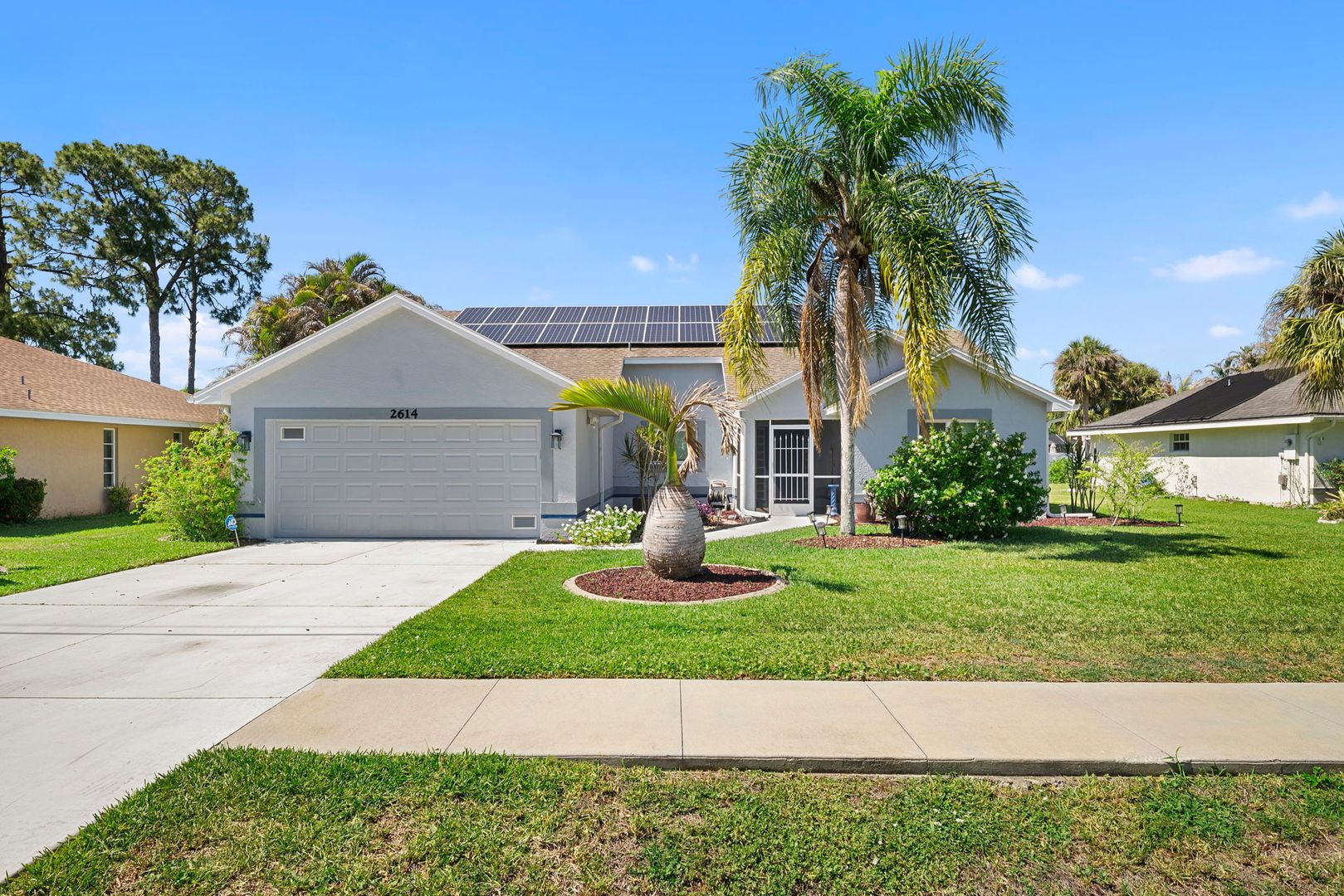 Lehigh Acres House: 2614 7th St W