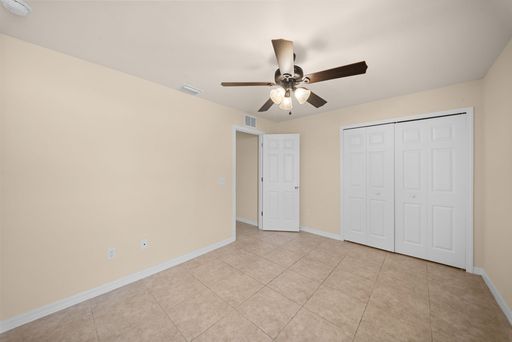 2820 SW 7th Pl, Cape Coral, FL 33914