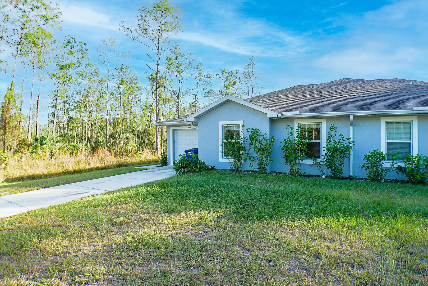 Lehigh Acres Apartment: 225-227 Rogers St