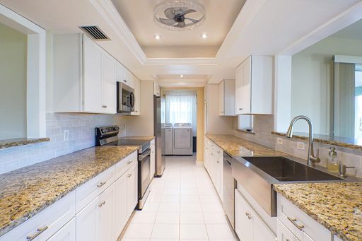 2221 Cape Way, North Fort Myers, FL 33917