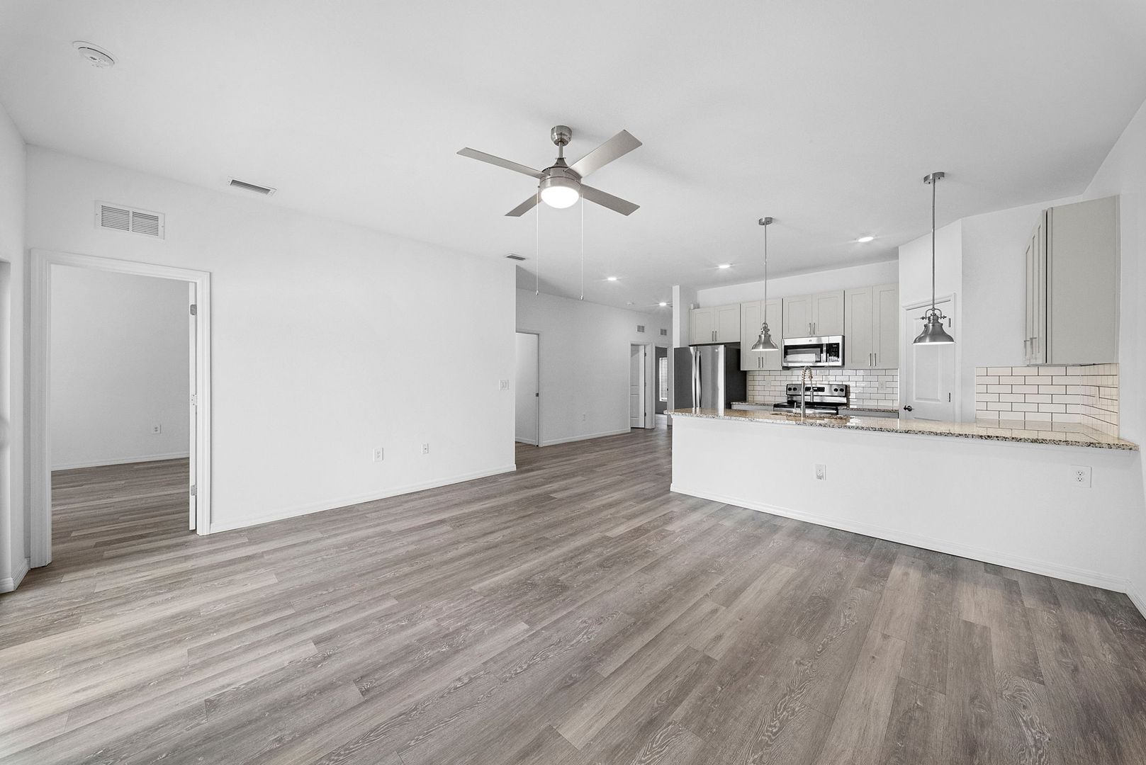 Lehigh Acres Apartment: 4716 - 4718 29th St SW
