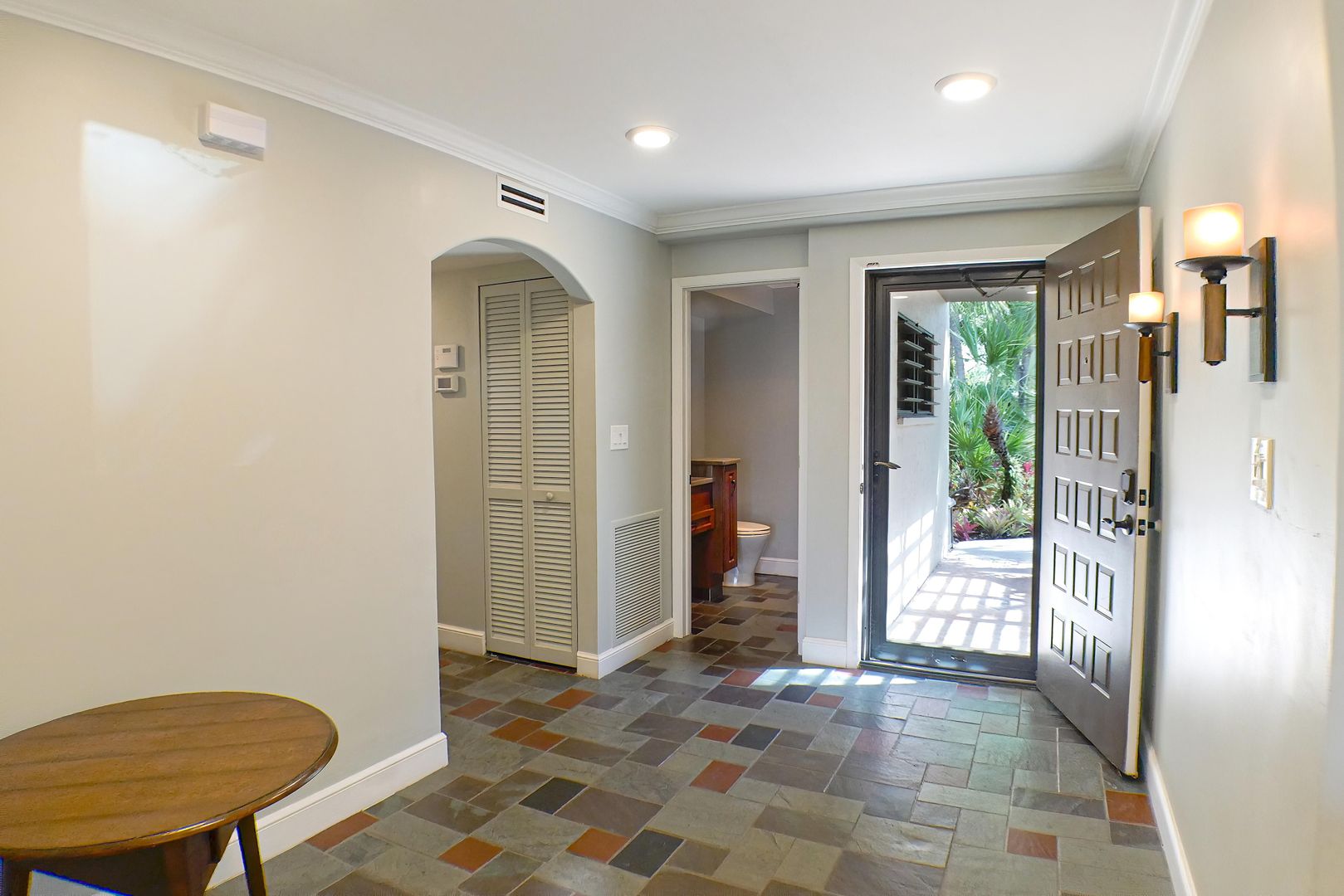 Fort Myers House: 112 Pinebrook Drive