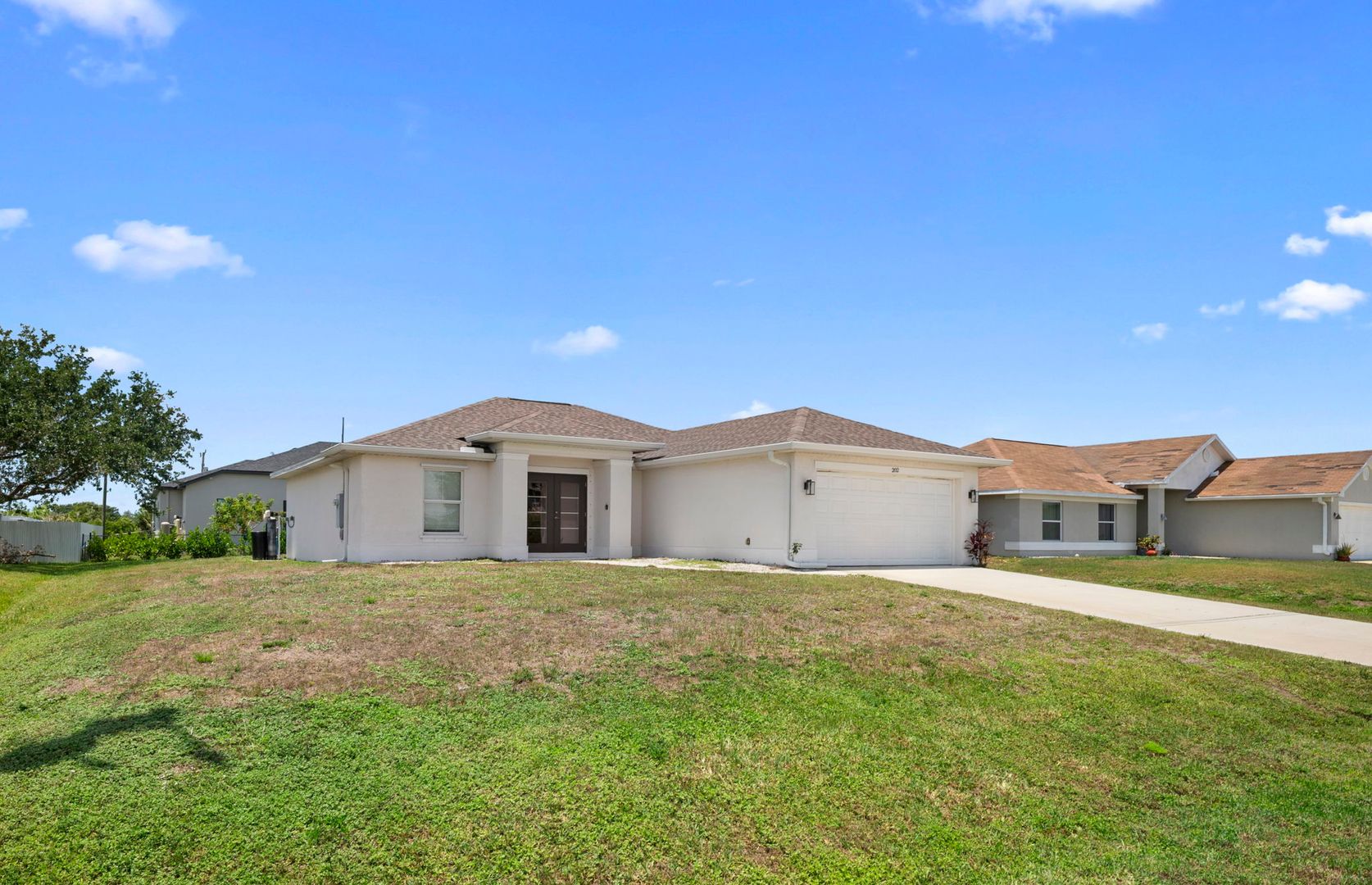 202 NW 25th Pl 3 of 12