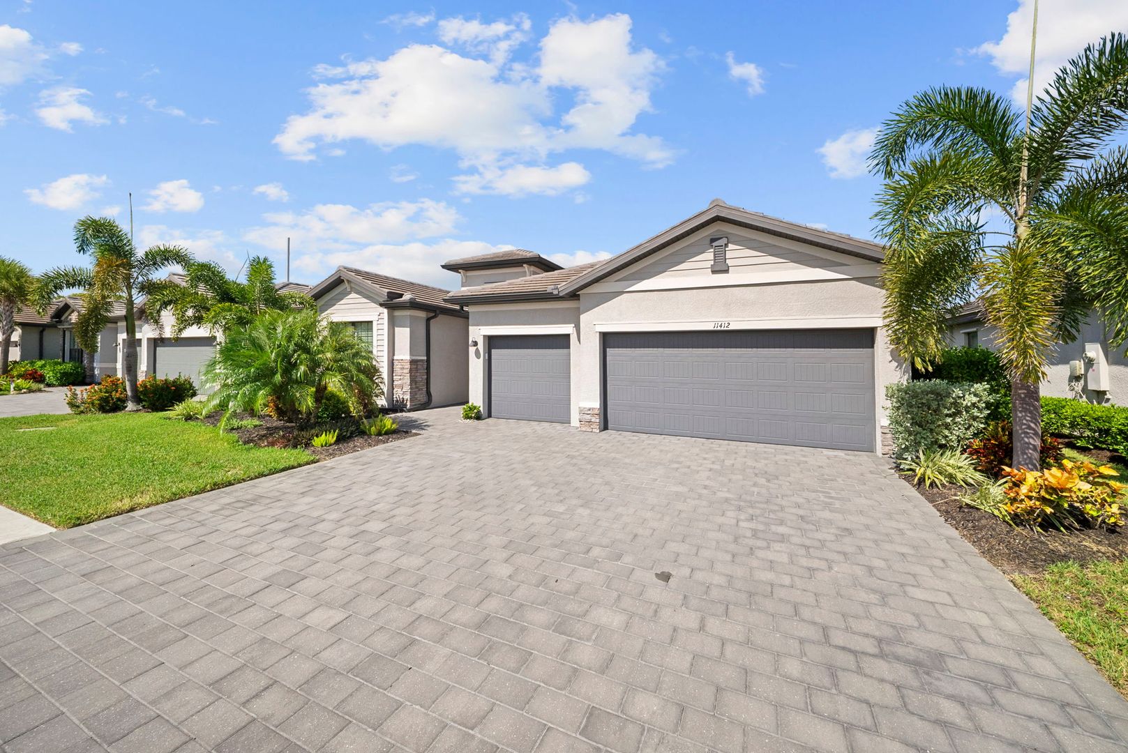 11412 Canopy Loop Fort Myers FL 33913 2 of 12