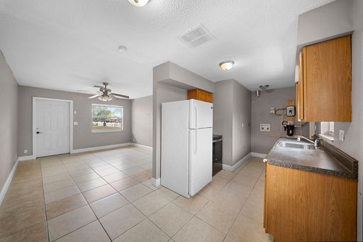 5458 5th Ave, Fort Myers, FL 33907