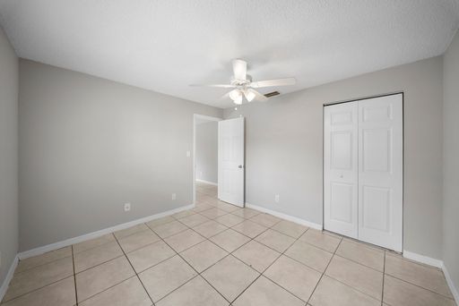 5537 10th Ave , Fort Myers, FL 33907