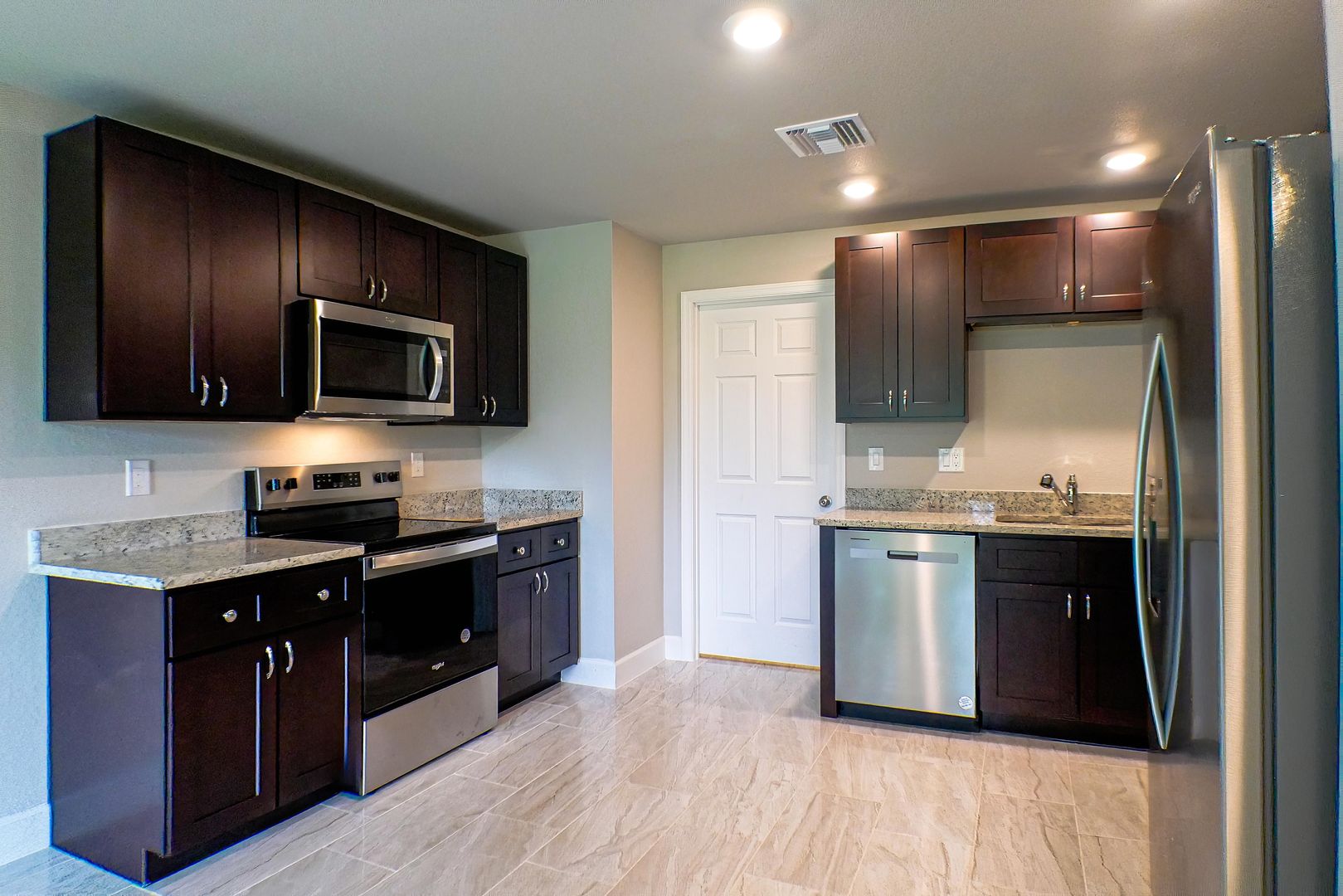 Fort Myers House: 1787 Maryland Ave