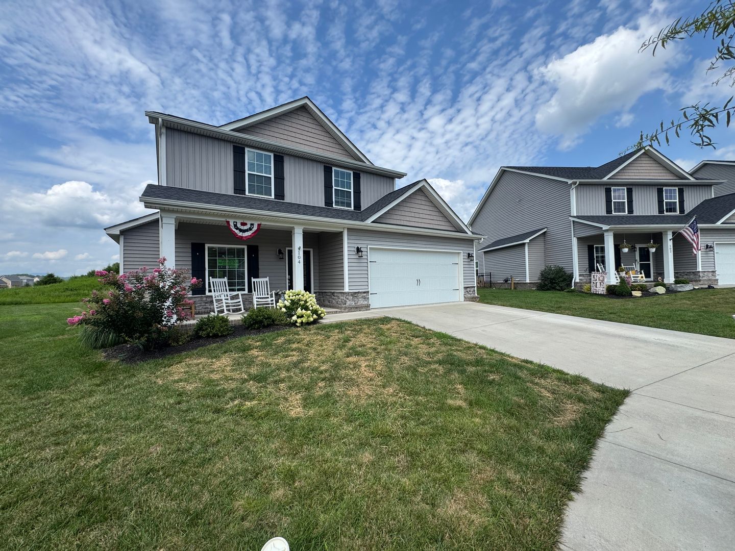 Oak Ridge House: 104 Deerberry Ln