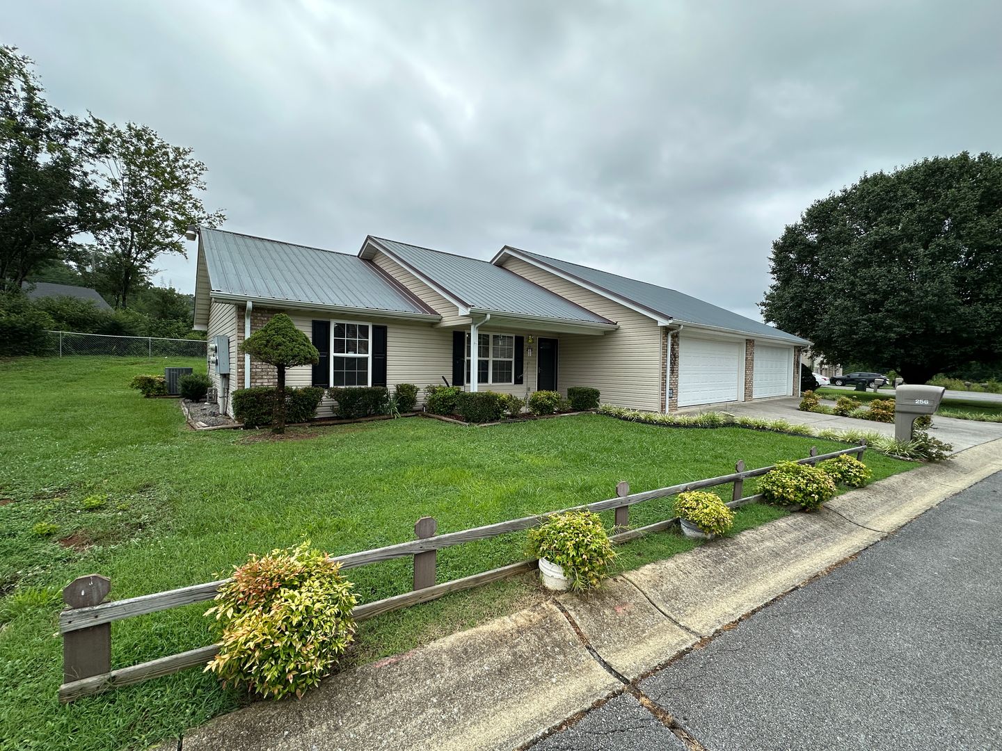 Kodak House: 256 Dumplin Ln.