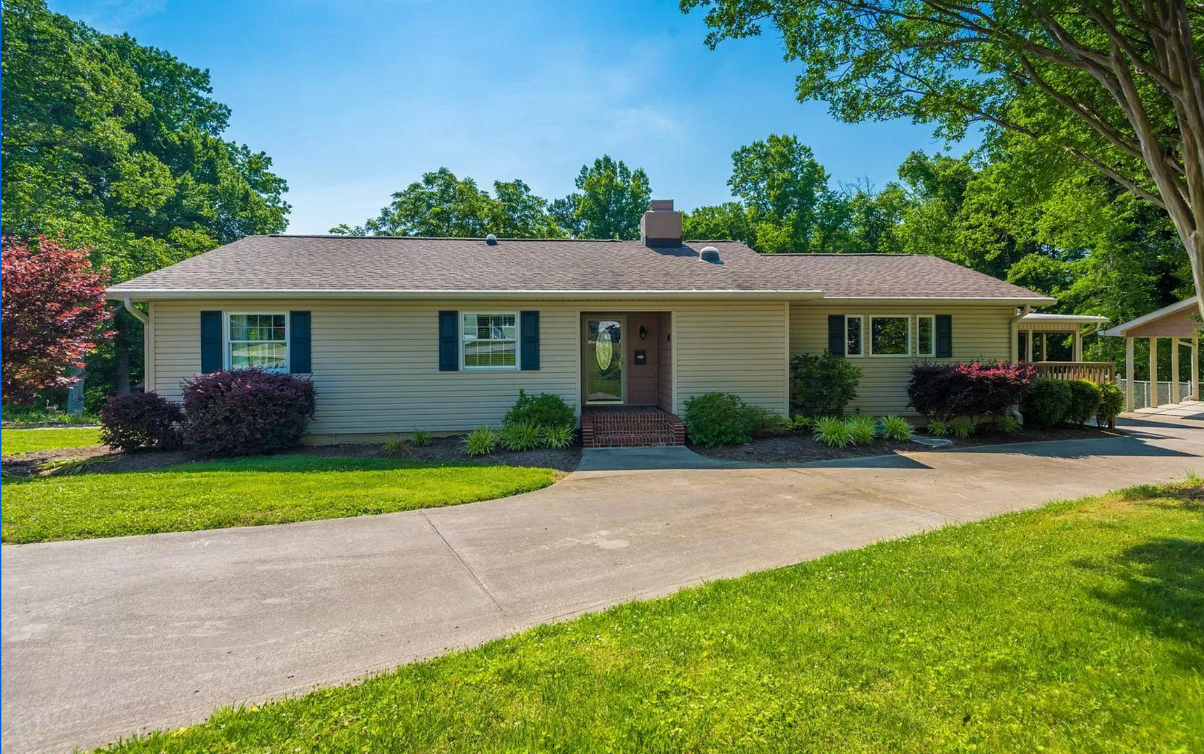 Oak Ridge House: 105 Norman Ln.