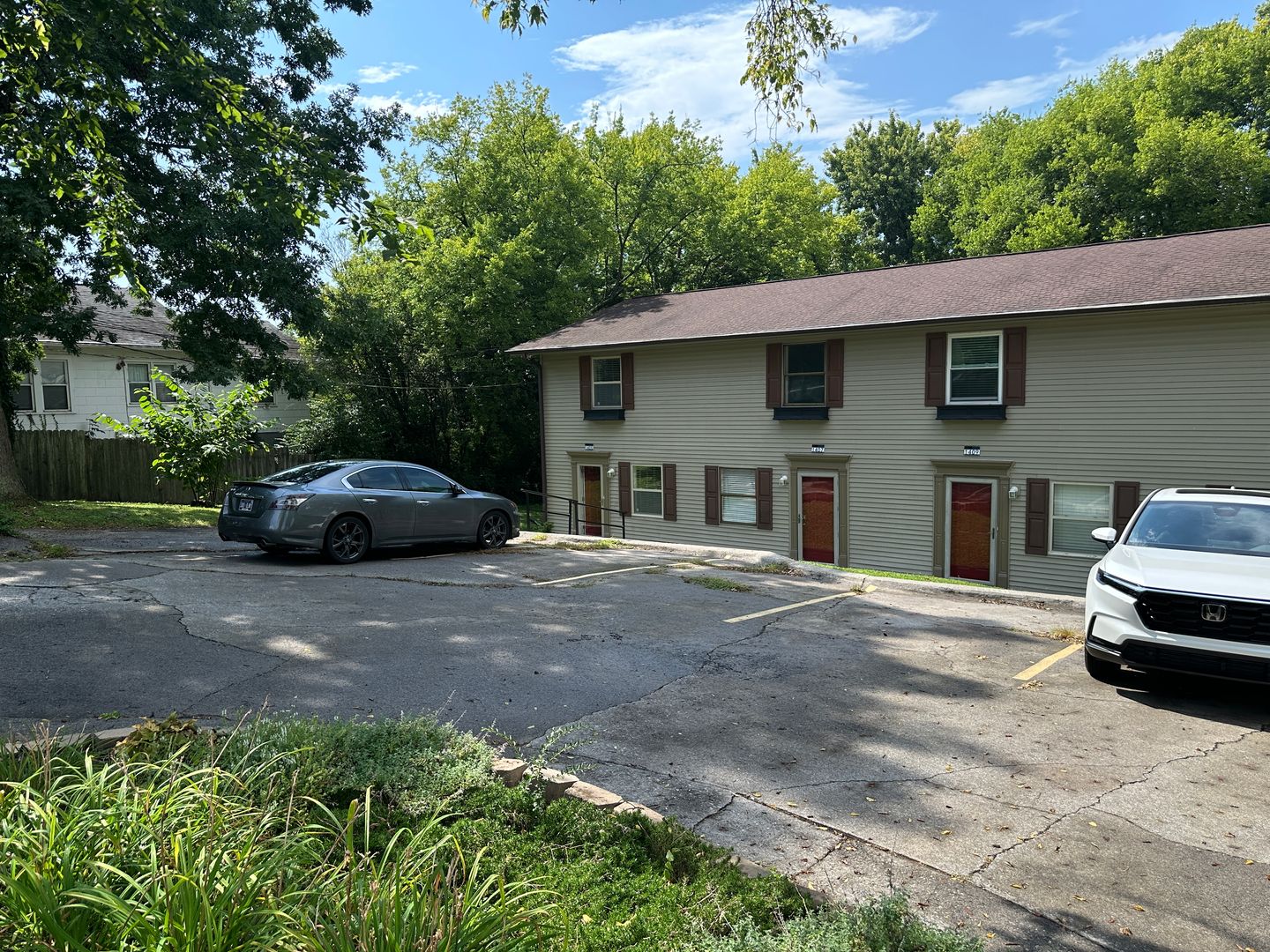 Maryville Apartment: 1405 Forest Ave