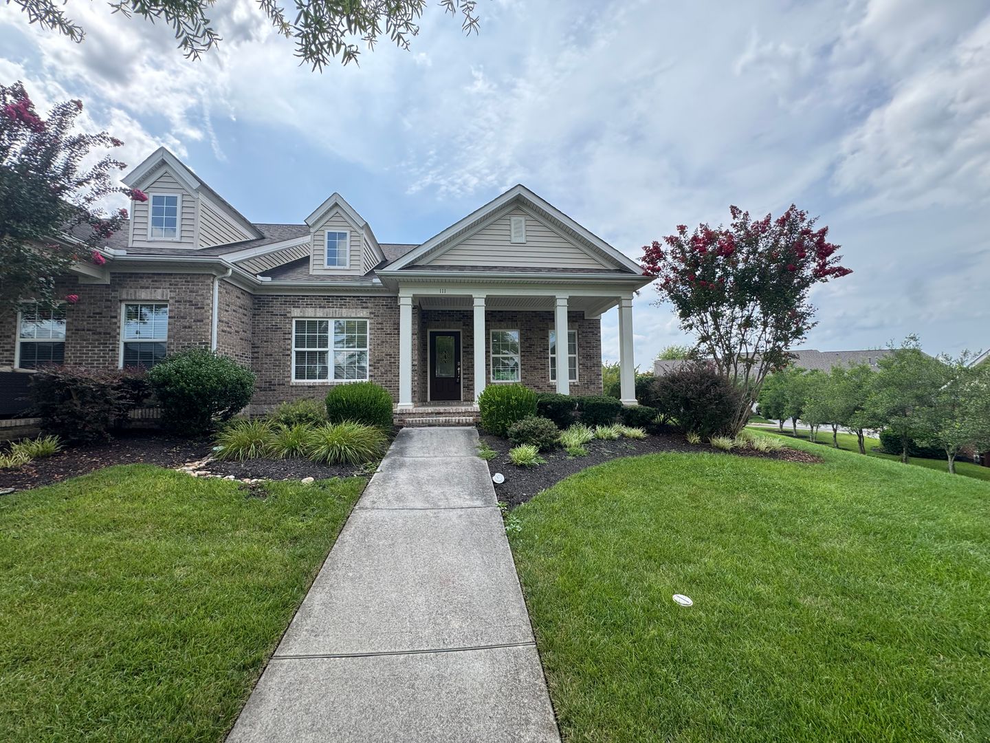 Oak Ridge House: 111 Hatleyberry St.