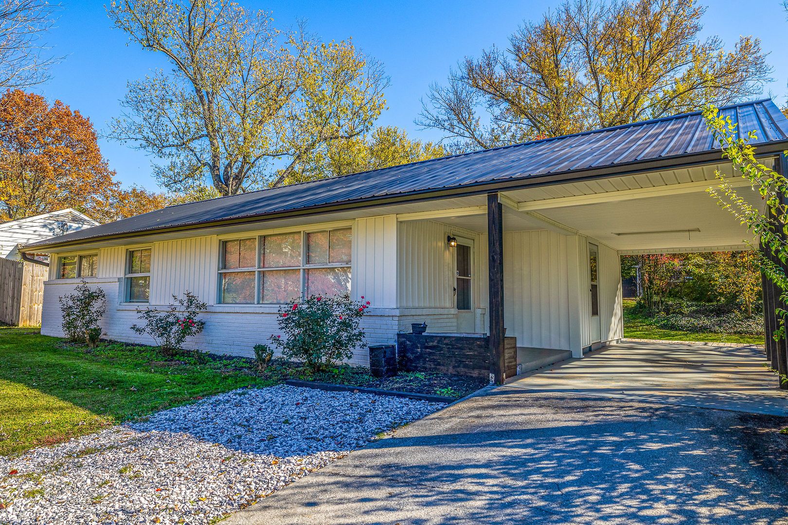 Knoxville House: 316 Sky Dr.