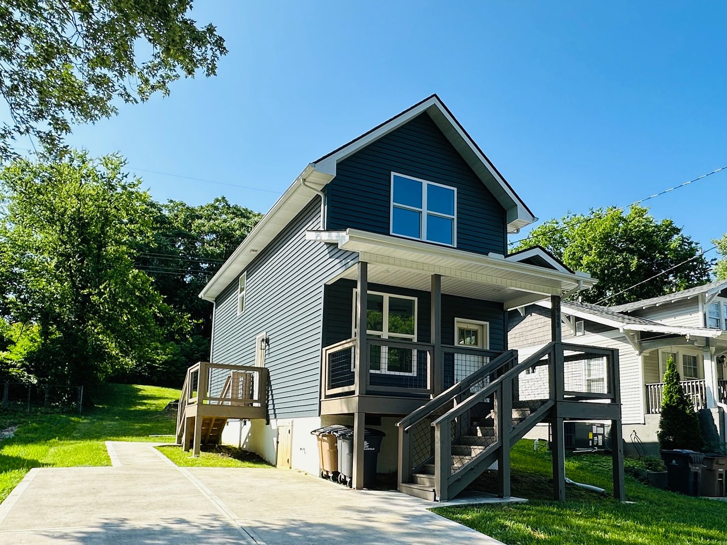 Knoxville House: 2911 Tecoma Dr