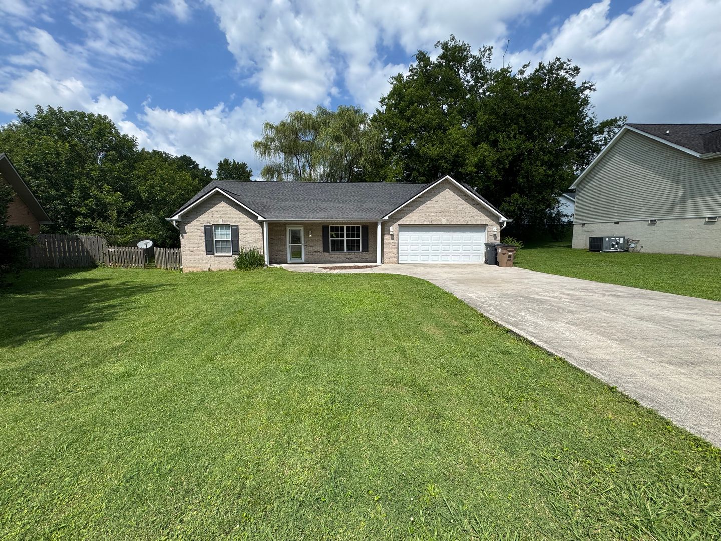 Knoxville House: 5508 Fenway Ln
