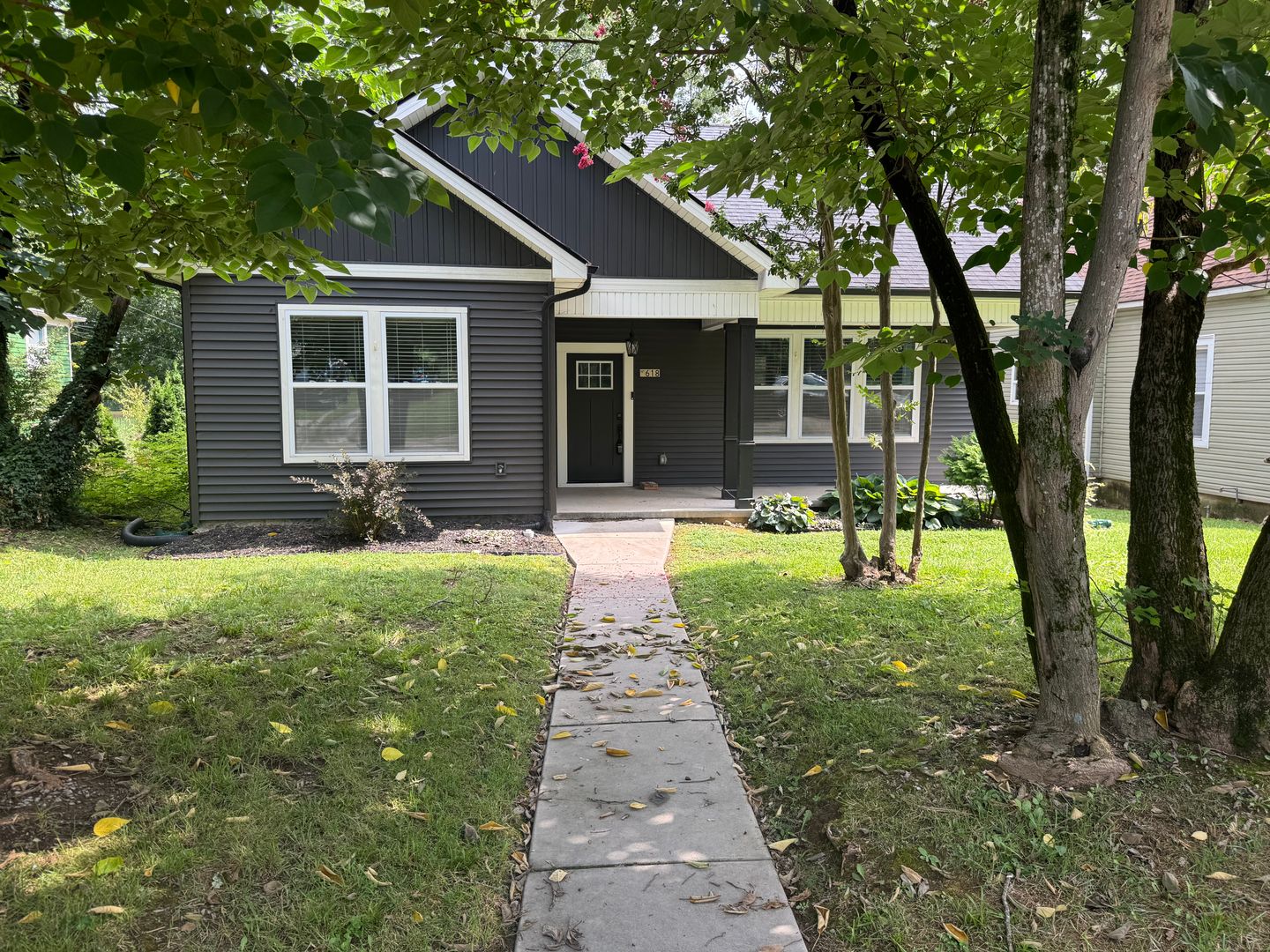 Knoxville House: 618 Hiawassee Ave