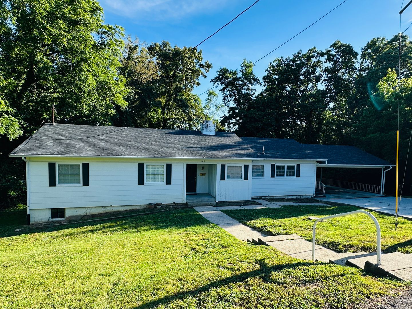 Oak Ridge House: 109 Norris La