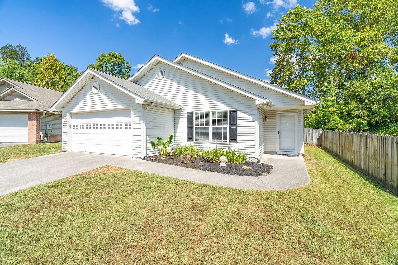 Knoxville House: 9318 Wells Station Rd.