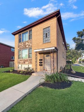 Beautifully Renovated 2-Bedroom Apartment in the Heart of Elmhurst