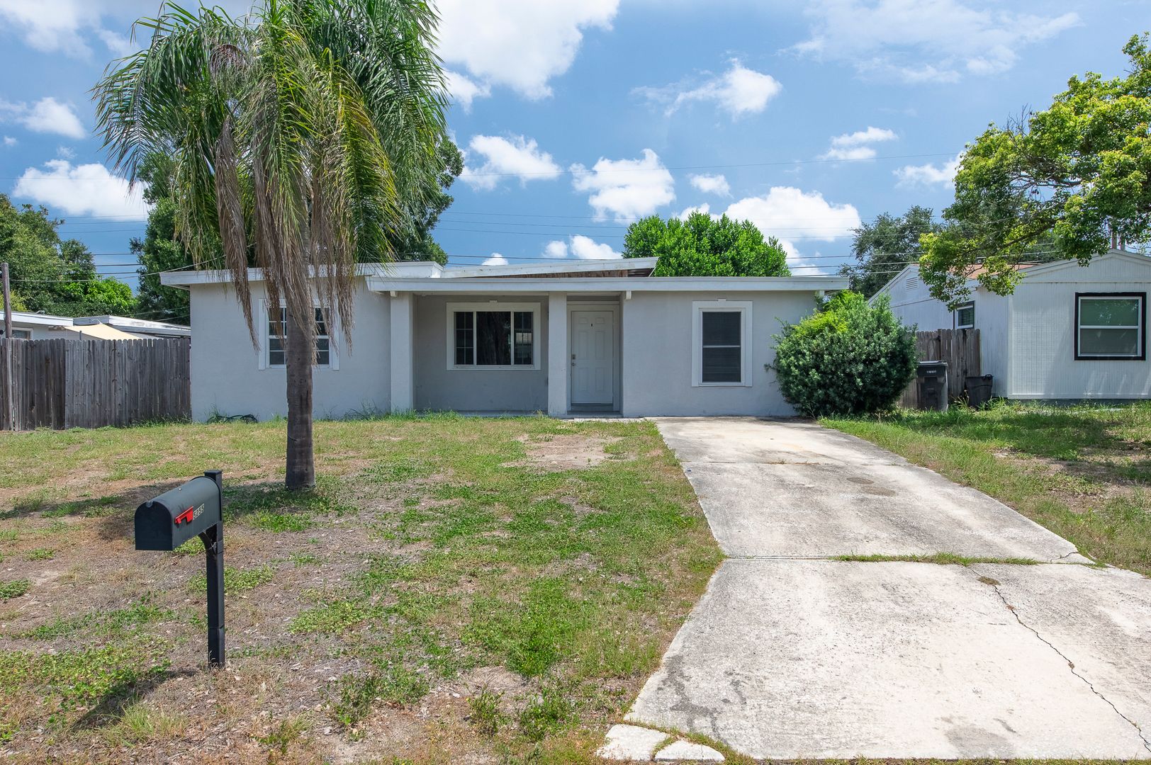 St Petersburg House: 5255 45th Ave N