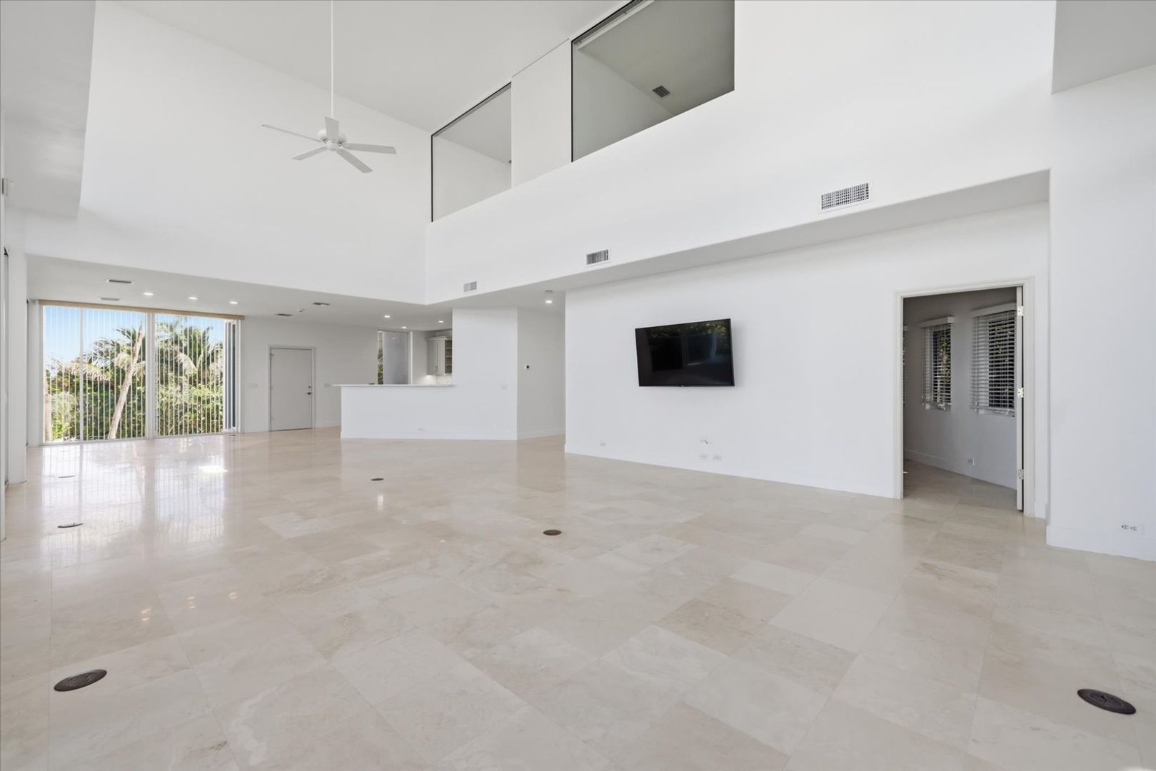 5801 Gulf of Mexico Dr 10 of 12