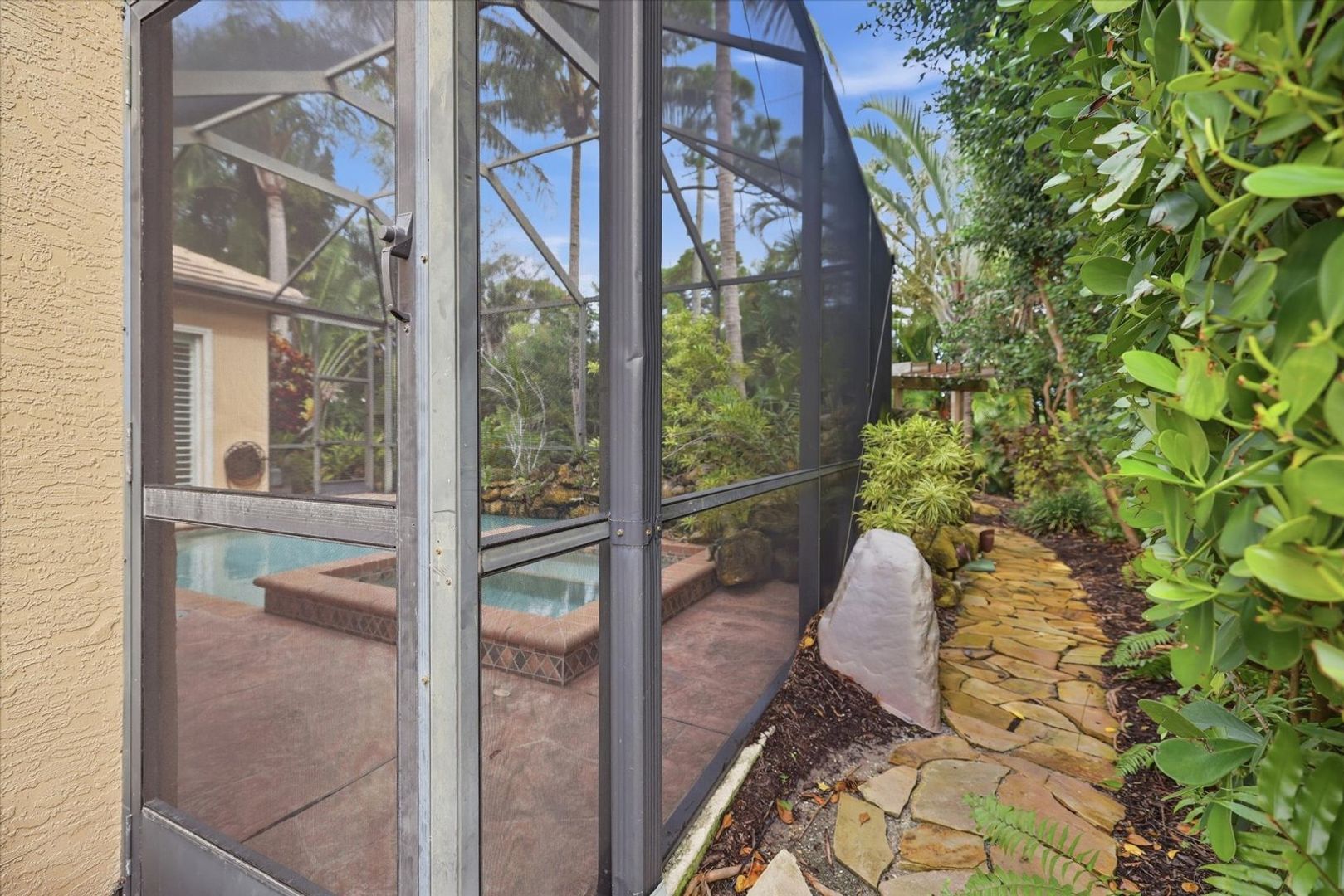 Pool at 124 Turquoise Ln (5 of 5)