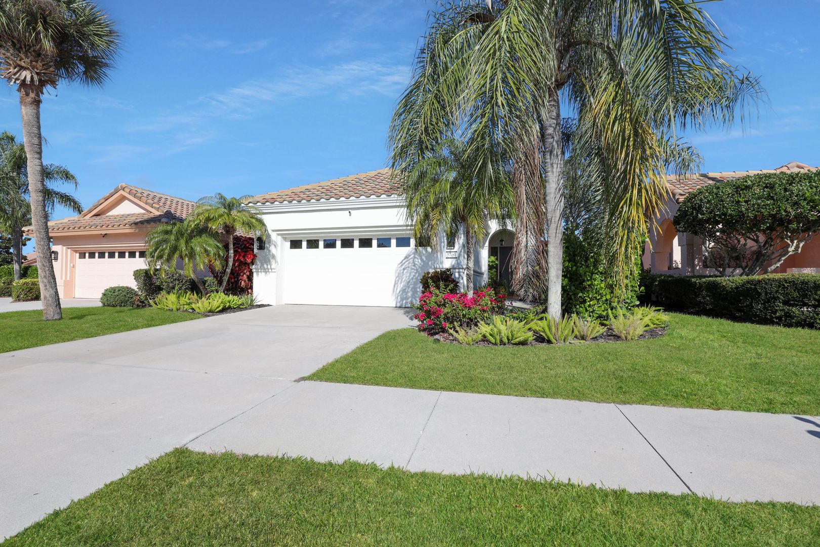 Sarasota House: 3761 Amapola Lane