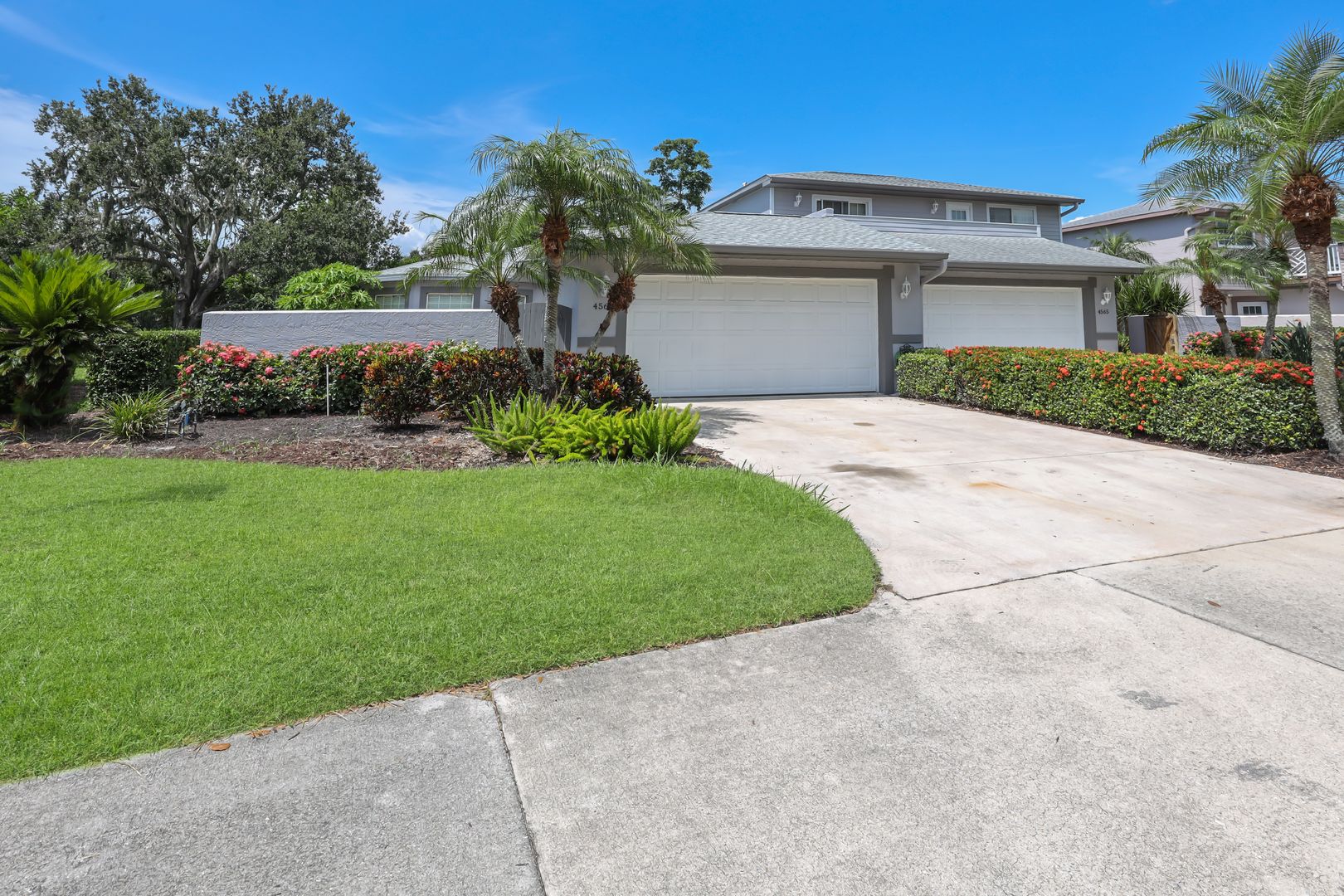 Sarasota House: 4561 Hidden View Place