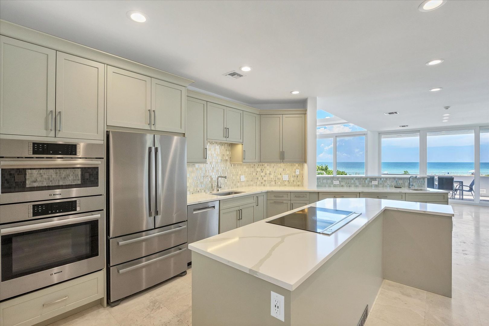 Longboat Key House: 5801 Gulf of Mexico Dr