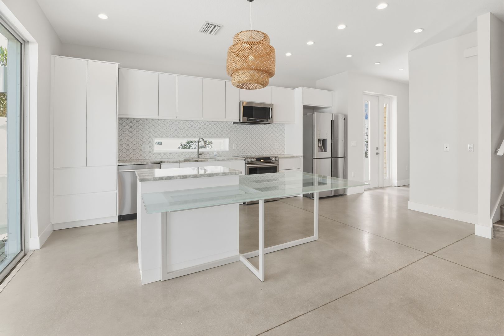 Sarasota Townhome: 2066 Roselawn St