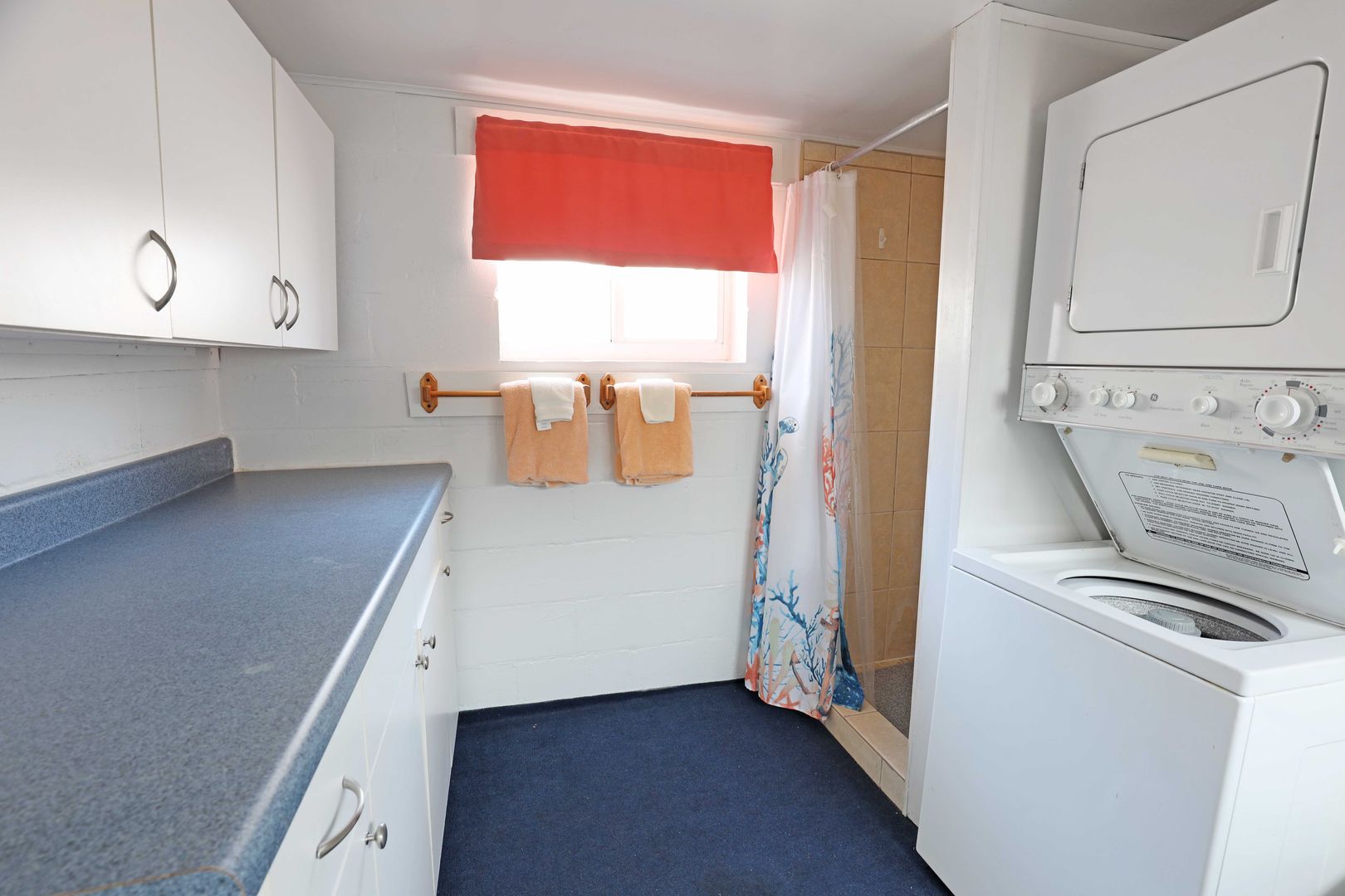 Laundry room at 2205 Minnesota Ave (1 of 2)
