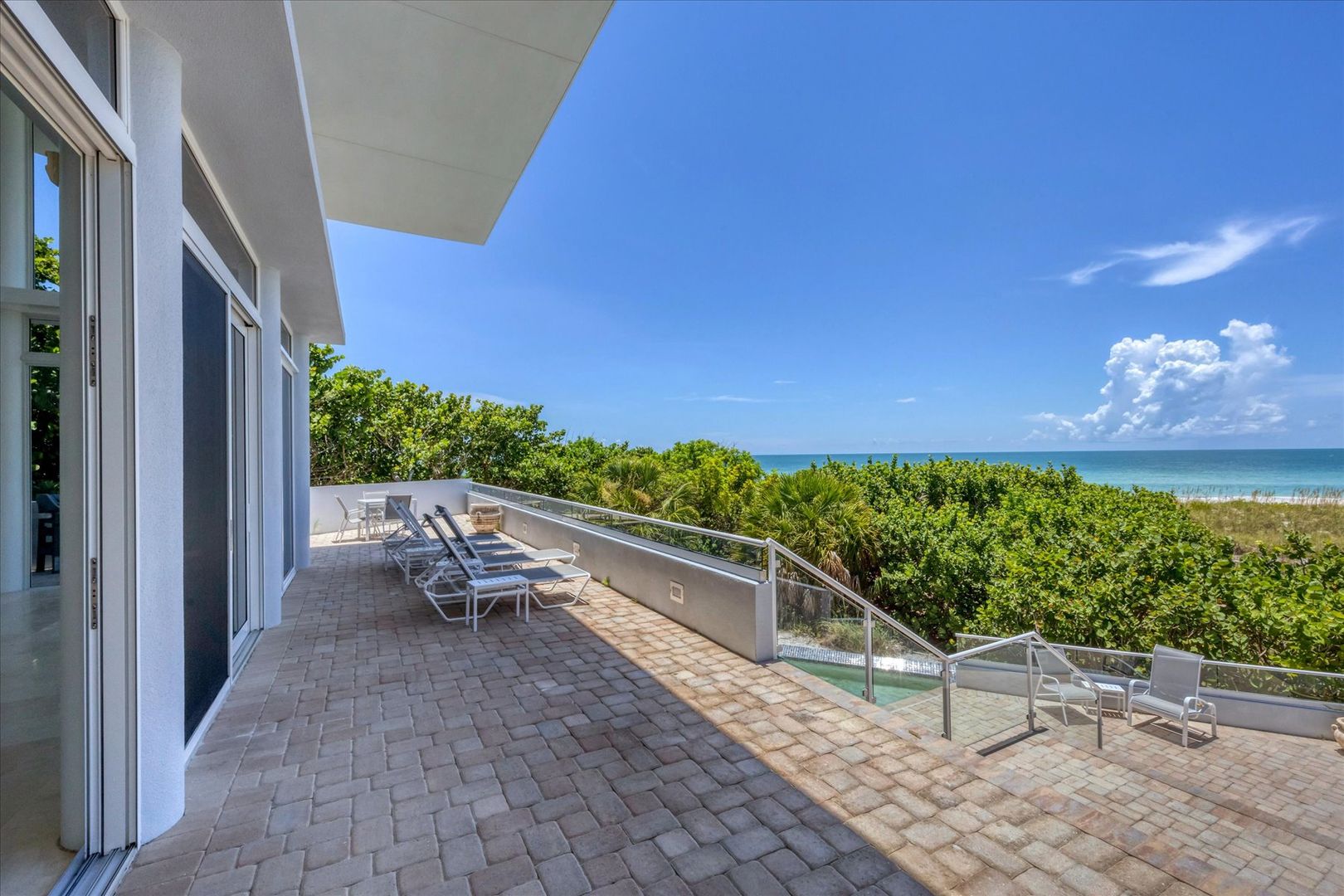 5801 Gulf of Mexico Dr 8 of 12