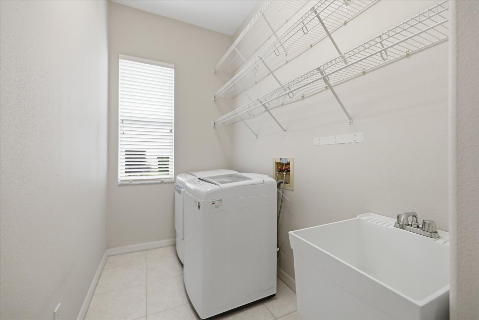 Laundry room at 4956 Bridgehampton Blvd