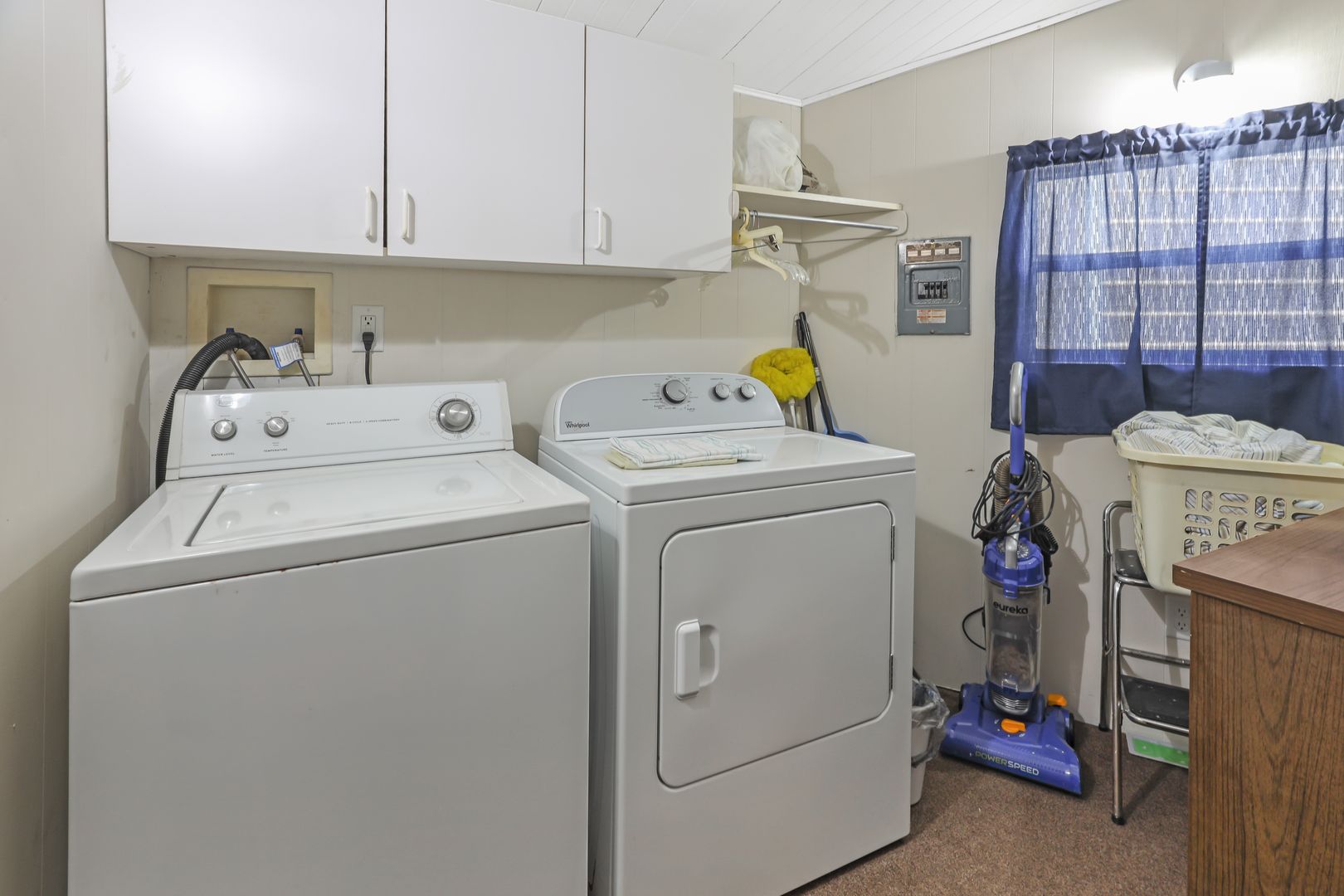 Laundry room at 1713 Pennsylvania Ave